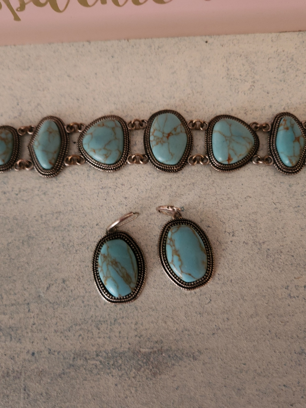 Premier Designs Turquoise-Blue Stone Bracelet and Earrings Set